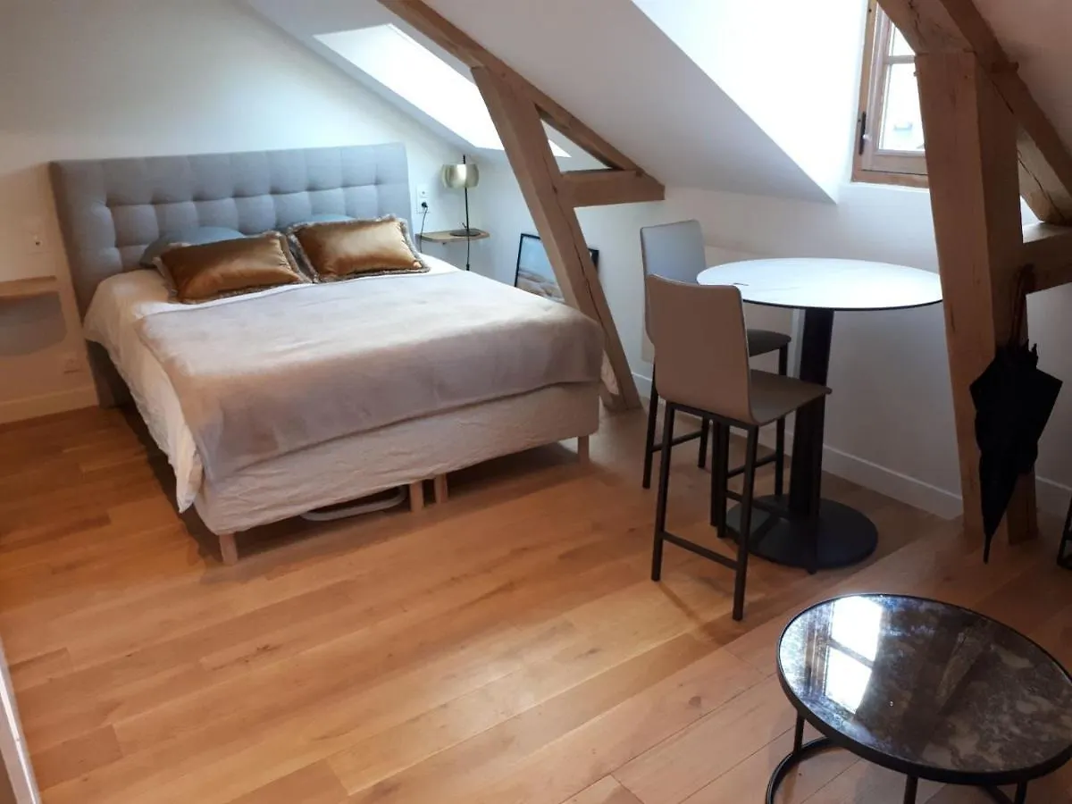 Parlement - Beau Studio Rennes 0*,  France